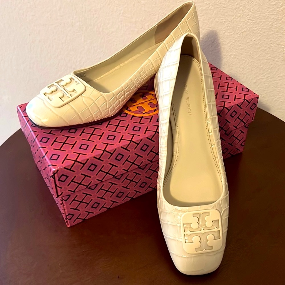 COPY - TORY BURCH GEORGIA PUMP SHOES. Cream color. NWT with box.